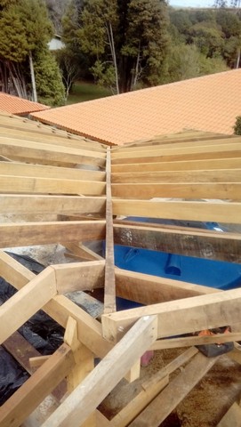 Reforma de Telhado Residencial em Madeira Valor Barueri - Consertos e Reformas de Telhados