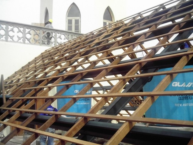 Reforma de Telhado Residencial em Madeira Tamboré - Reforma para Telhado de Casa