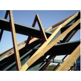 manutenção para telhado de madeira